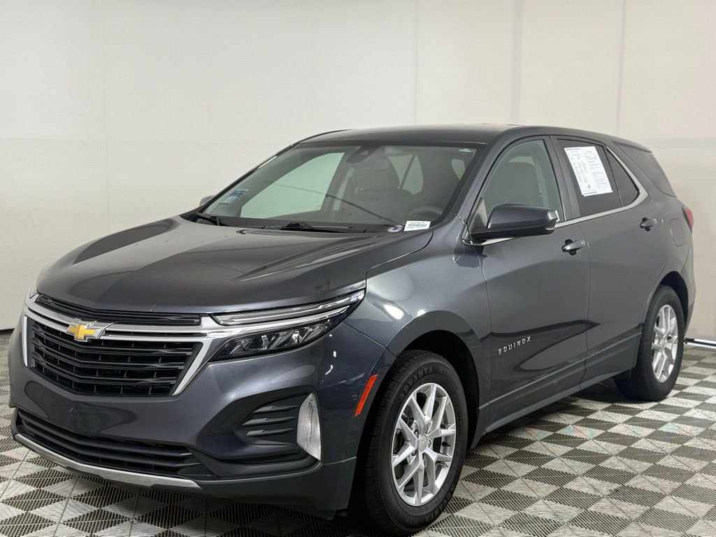 2022 Chevrolet Equinox LT photo 3