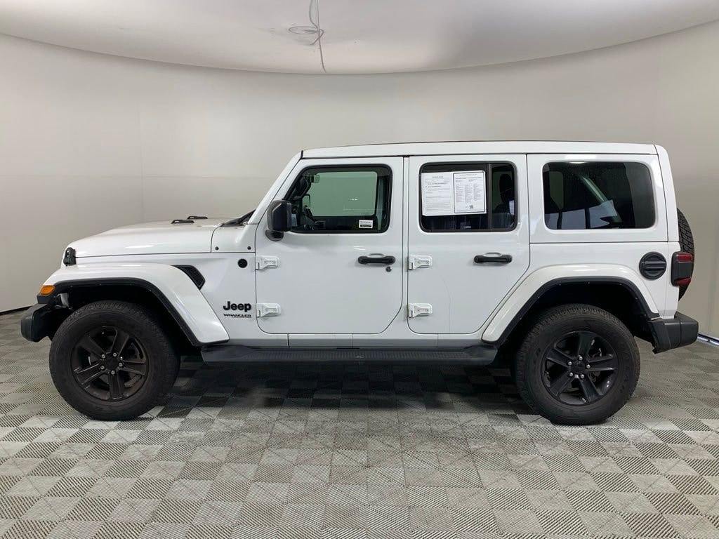 Used 2022 Jeep Wrangler Unlimited Sahara Altitude SUV