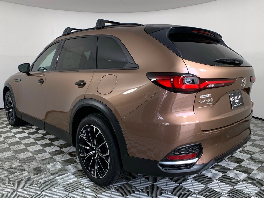 2025 Mazda CX-70 Premium photo 3
