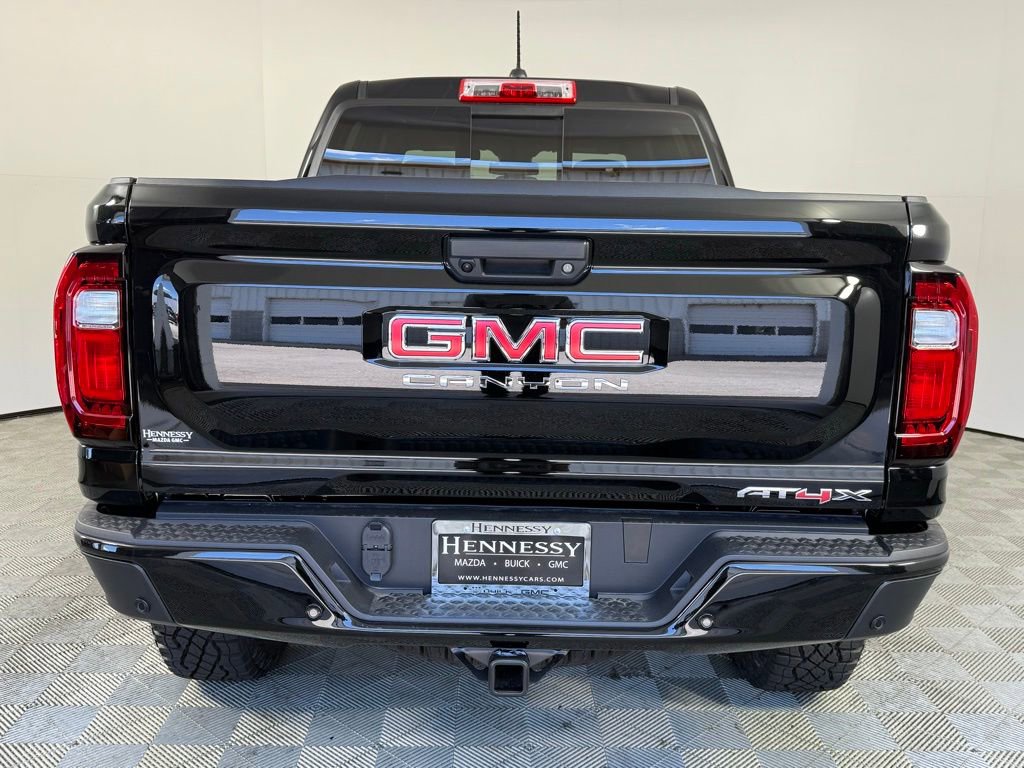 2025 Gmc Canyon AT4 photo 2