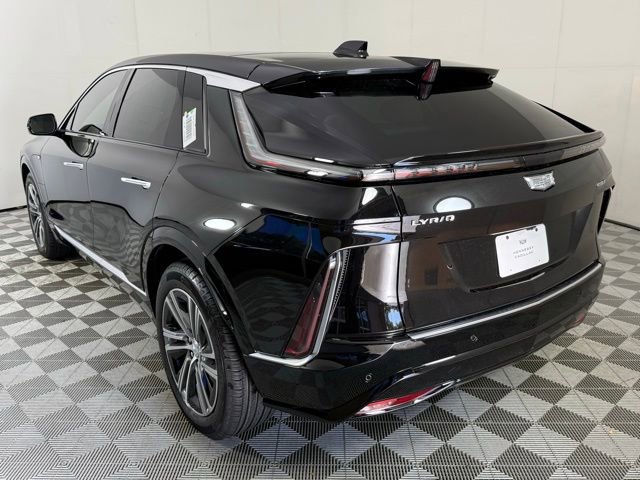 2026 Cadillac Lyriq Luxury photo 3