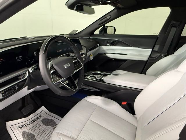 2026 Cadillac Lyriq Luxury photo 4