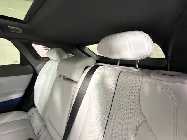 2026 Cadillac OPTIQ Premium Sport - Photo 30