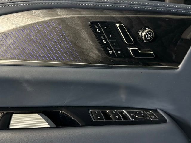 2025 Cadillac Escalade IQ Luxury 2 - Photo 19