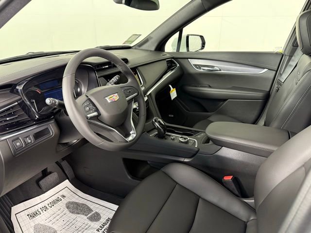 2025 Cadillac XT6 Luxury photo 4