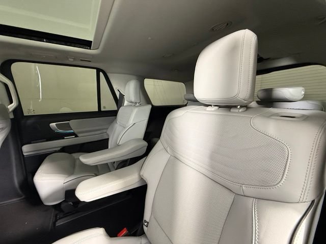 2025 Ford Expedition Platinum - Photo 26