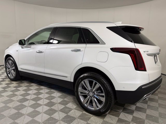 New 2026 CADILLAC XT5 Premium Luxury SUV