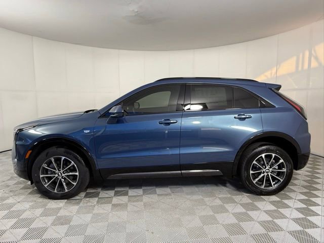 2025 Cadillac XT4 Sport photo 3
