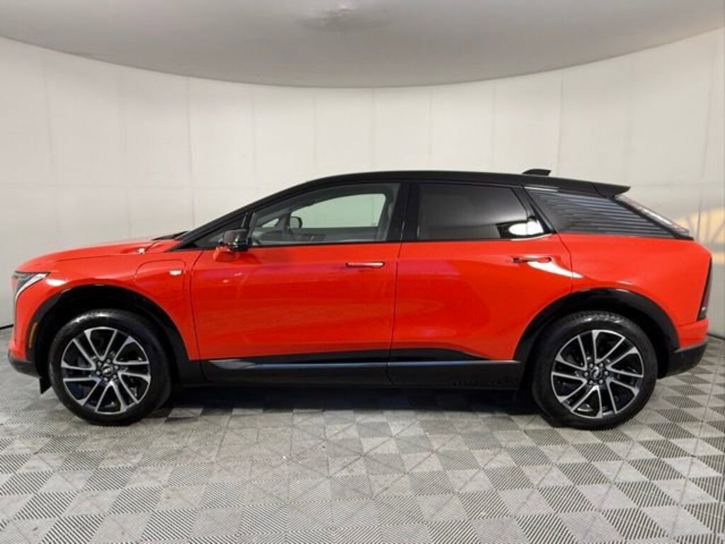 New 2026 CADILLAC OPTIQ Premium Sport SUV