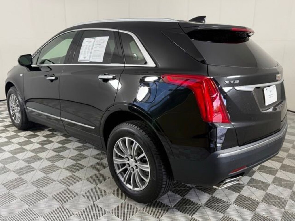 Used 2019 CADILLAC XT5 Luxury FWD SUV