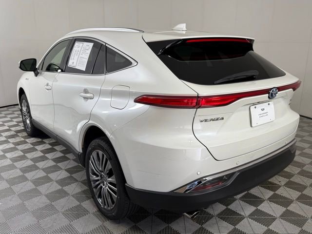 2021 Toyota Venza XLE photo 4