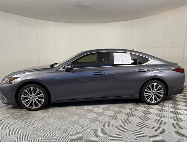 2019 Lexus ES 350 photo 2