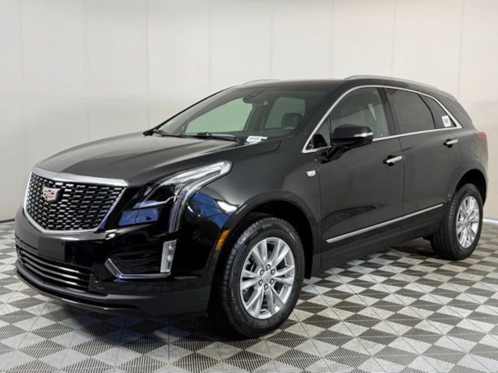 New 2026 CADILLAC XT5 Luxury SUV