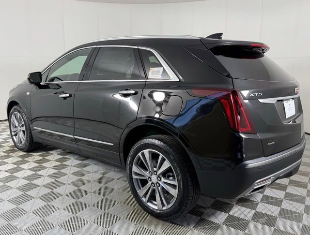 2026 Cadillac XT5 Premium Luxury photo 3