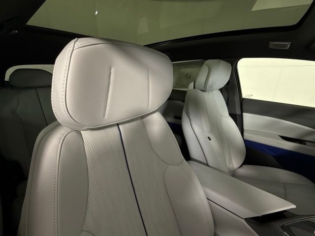 2026 Cadillac OPTIQ Premium Sport - Photo 33