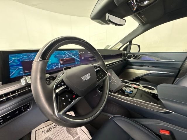 2025 Cadillac Escalade IQ Luxury 2 - Photo 8