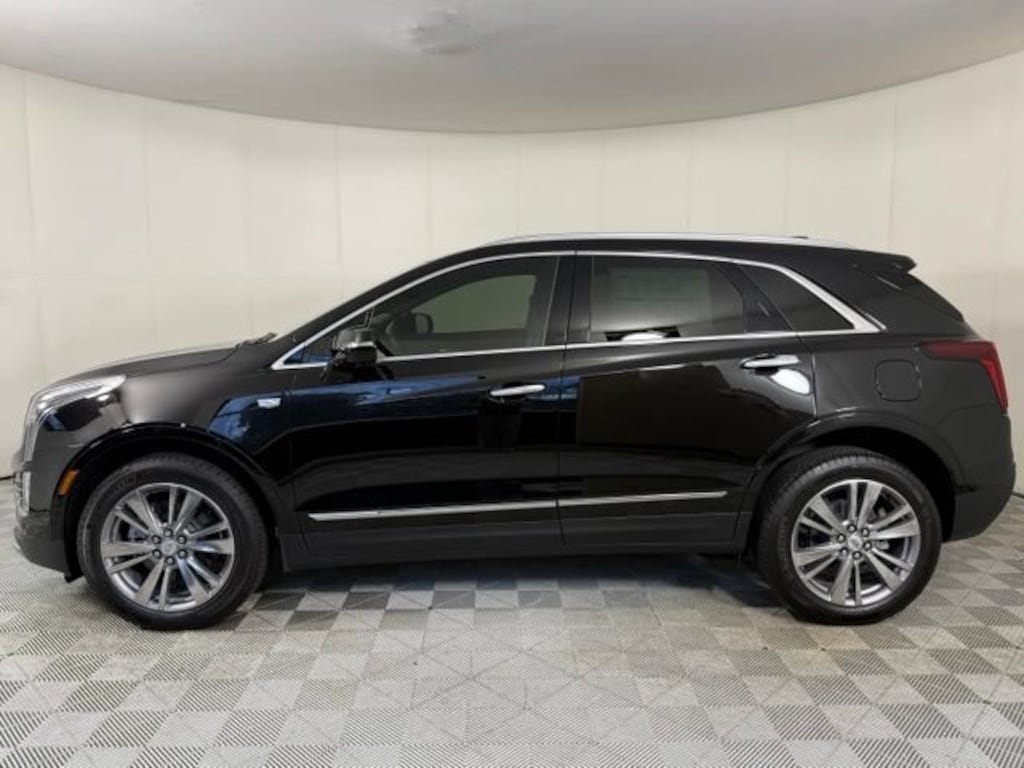 New 2026 CADILLAC XT5 Premium Luxury SUV