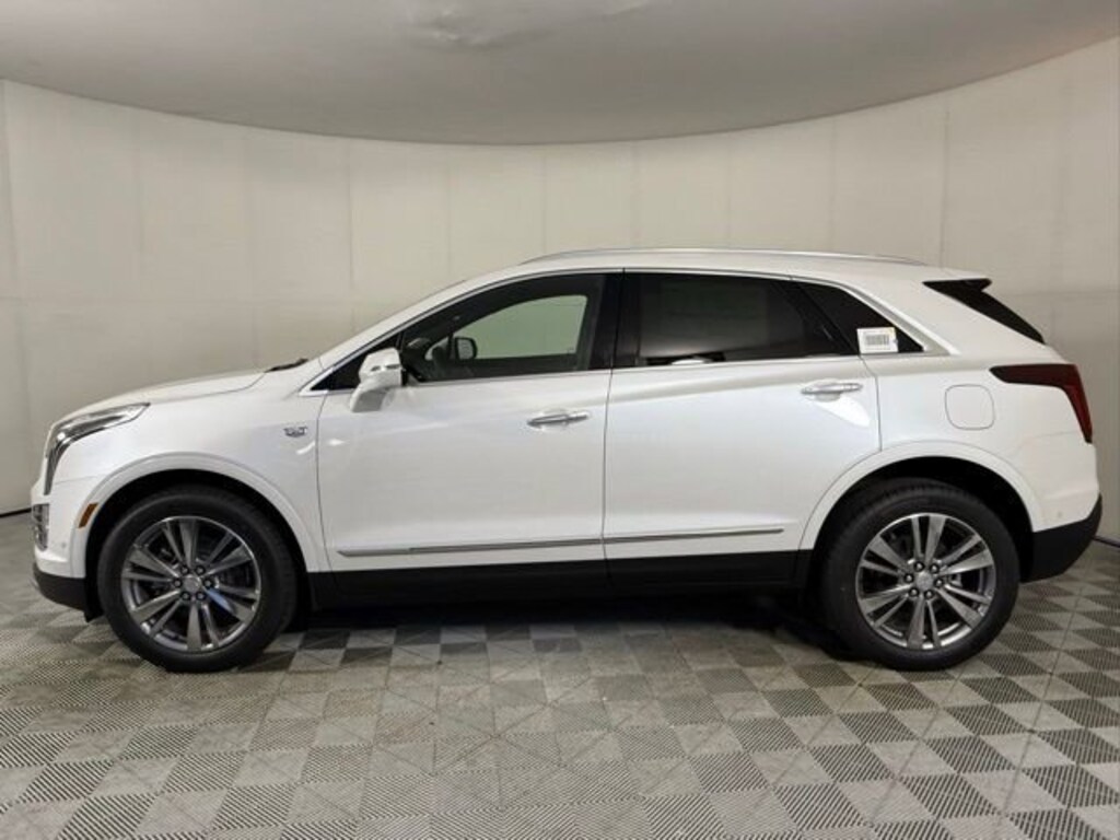 New 2026 CADILLAC XT5 Premium Luxury SUV