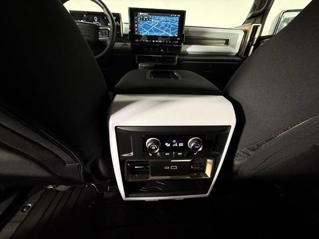 2024 GMC HUMMER EV 3X - Photo 38