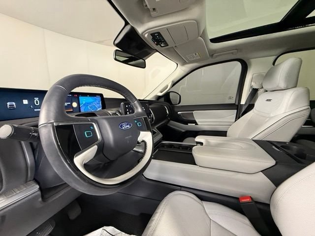 2025 Ford Expedition Platinum - Photo 18