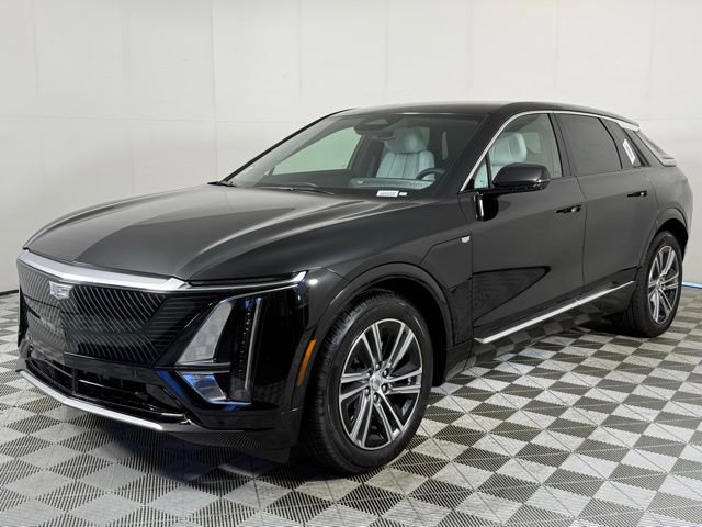 2026 Cadillac Lyriq Luxury photo 2