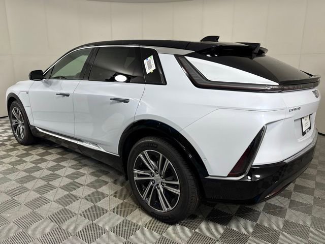 2026 Cadillac Lyriq Luxury photo 3