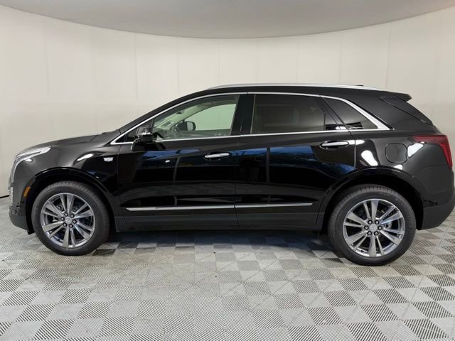 2025 Cadillac XT5 Premium Luxury photo 2