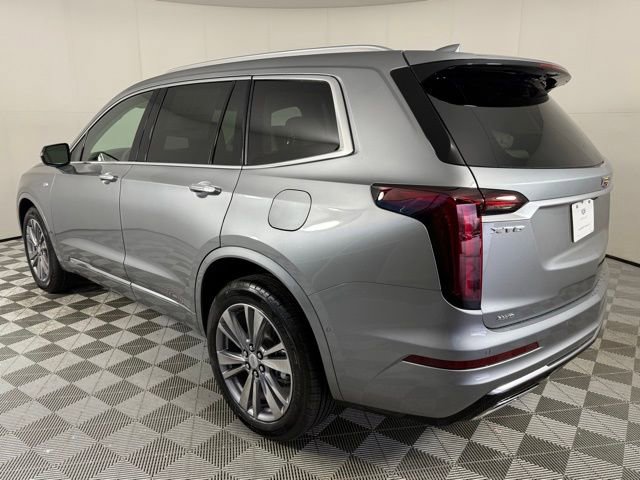 2025 Cadillac XT6 Premium Luxury photo 4