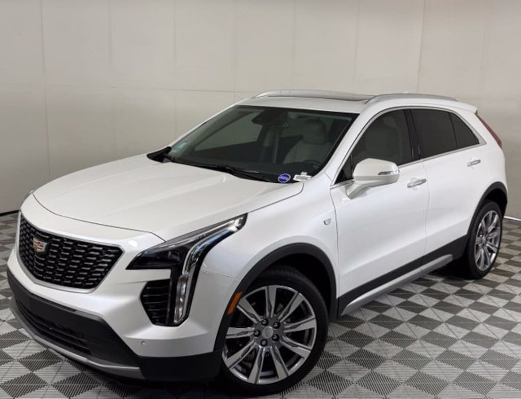Certified 2023 CADILLAC XT4 FWD Premium Luxury SUV