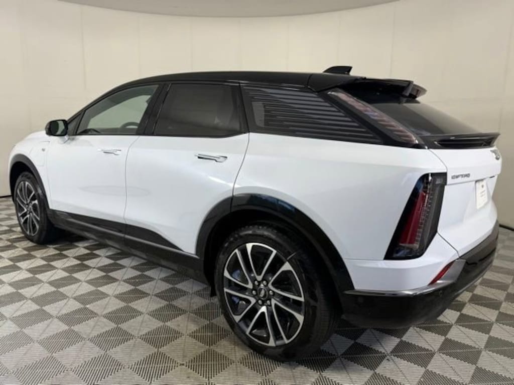 New 2026 CADILLAC OPTIQ Sport SUV