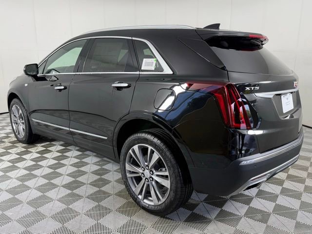 2025 Cadillac XT5 Premium Luxury photo 3