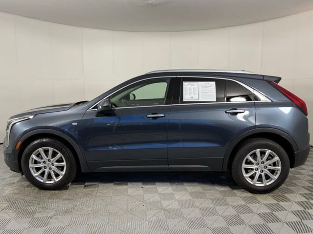 Used 2019 CADILLAC XT4 FWD Luxury SUV