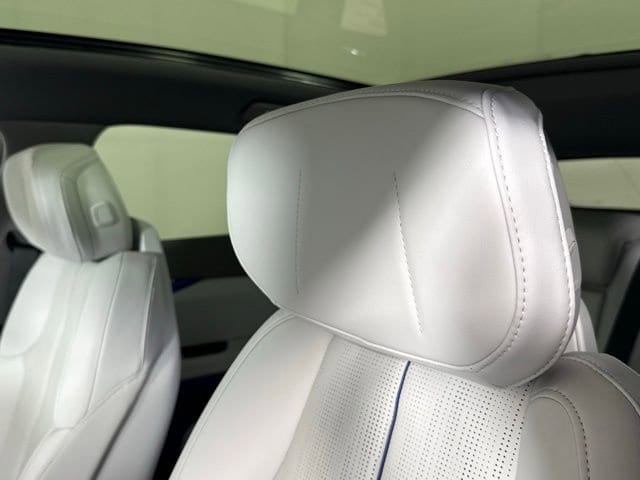 2026 Cadillac OPTIQ Premium Sport - Photo 13