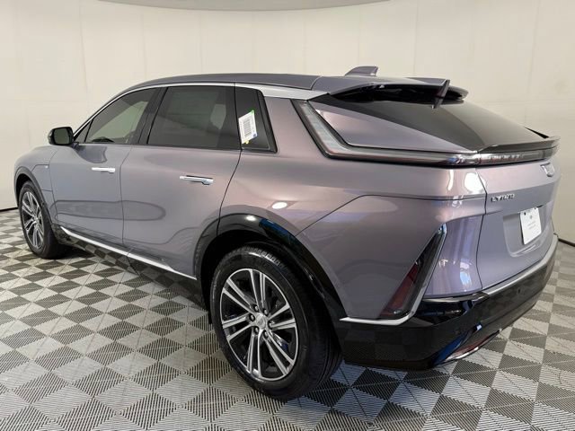 2026 Cadillac Lyriq Luxury photo 3
