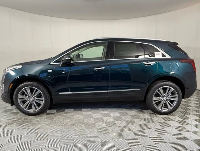 2025 Cadillac XT5 Premium Luxury photo 3