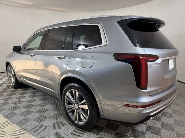 2025 Cadillac XT6 Premium Luxury photo 4