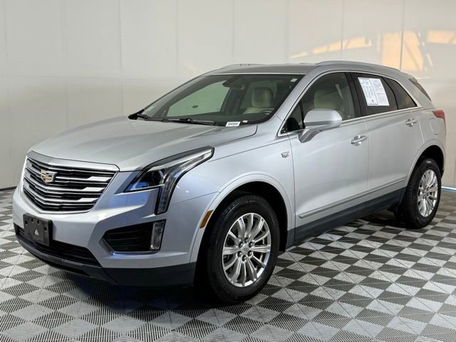 2019 Cadillac XT5 photo 2