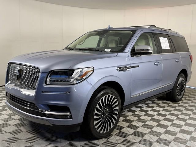 2021 Lincoln Navigator Black Label photo 2