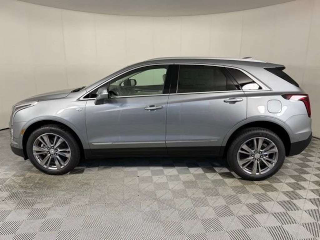 New 2025 CADILLAC XT5 Premium Luxury SUV