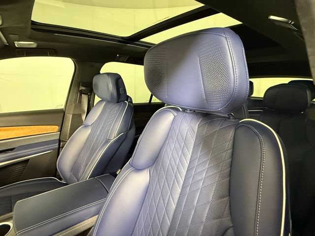 2026 Cadillac VISTIQ Premium Luxury - Photo 20