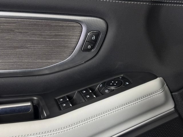 2025 Ford Expedition Platinum - Photo 16
