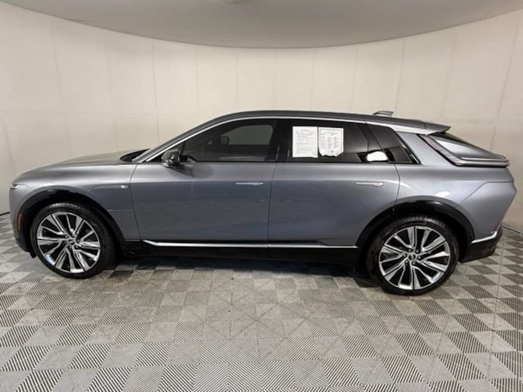 Certified 2023 CADILLAC LYRIQ Luxury SUV