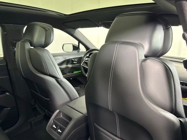 2026 Cadillac LYRIQ Sport - Photo 27