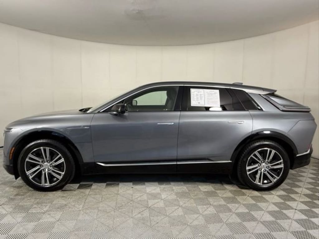 Certified 2023 CADILLAC LYRIQ Luxury SUV