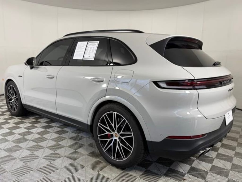 Used 2025 Porsche Cayenne E-Hybrid S SUV