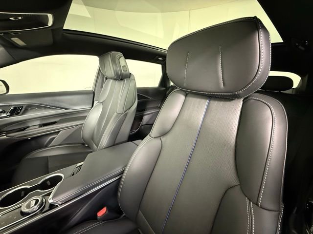 2026 Cadillac Lyriq Luxury photo 4