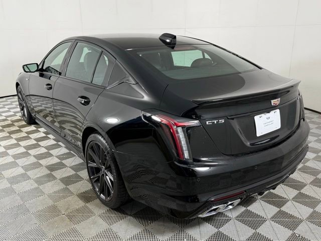 2026 Cadillac CT5 V photo 4