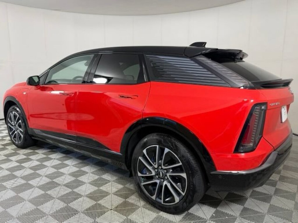 New 2026 CADILLAC OPTIQ Premium Sport SUV