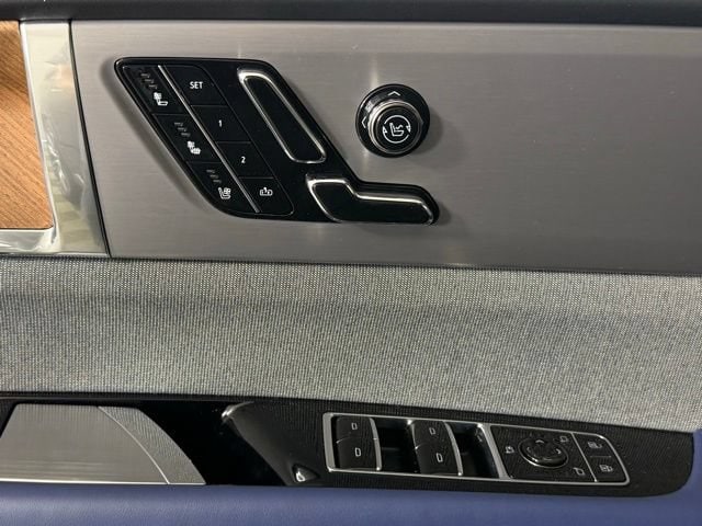 2026 Cadillac VISTIQ Premium Luxury - Photo 11