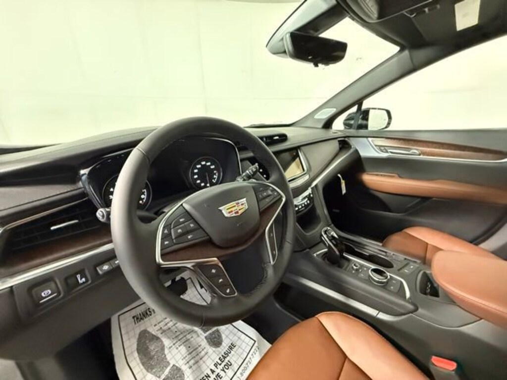 New 2026 CADILLAC XT5 Premium Luxury SUV